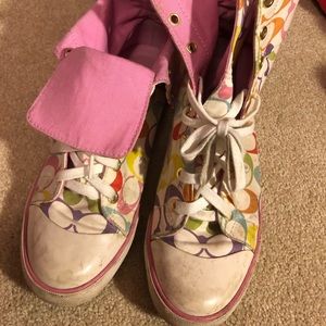 Rainbow Bonney Coach size 7